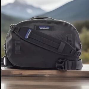 Patagonia bag with crossbody strap